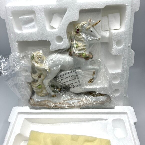 Princeton Gallery Yuletide Bliss Unicorn Horse 2005 Christmas Holiday - Picture 1 of 6